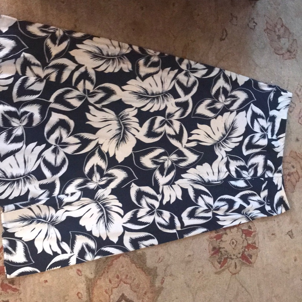Talbots navy floral midi skirt  XL